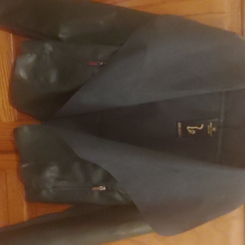 Jacket - Picture 2 of 6